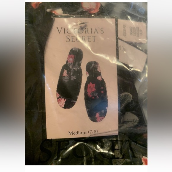 VICTORIA'S SECRET Signature Satin Slippers Medium 7/8 - Picture 5 of 5